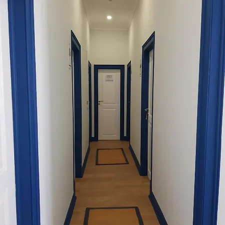 Hostel Estacao Real *